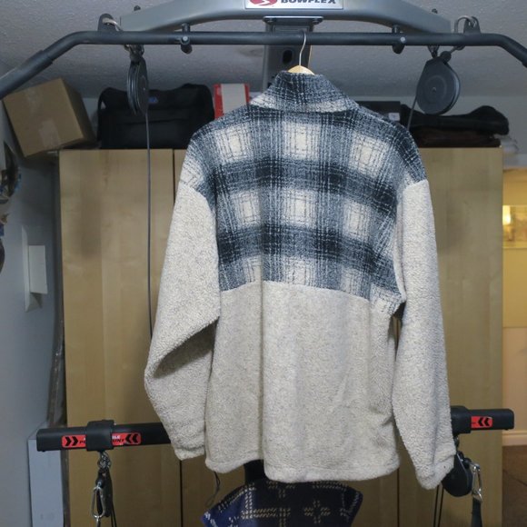 North Country Fleece Top - Picture 2 of 4